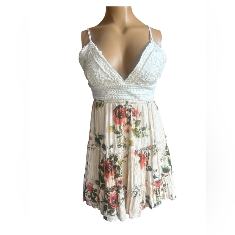 Vine & Valley Floral Lace Trim Backless  Dress